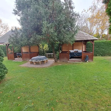 1 Haloszobas Apartman Apartment Siofok